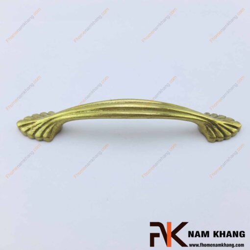 Tay nắm tủ họa tiết đối xứng bằng đồng NKD007-140