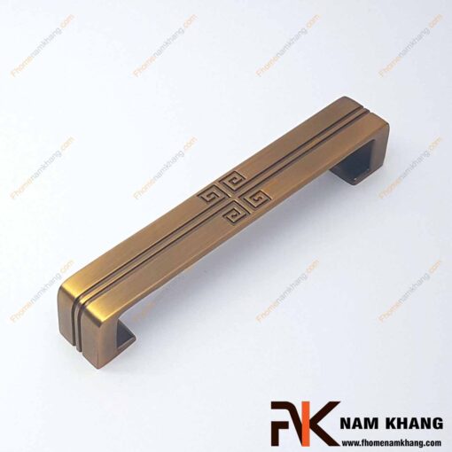 Tay nắm tủ họa tiết vuông cổ NK174-128CF