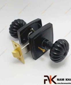 Khóa chốt cửa màu đen NK579C-DM