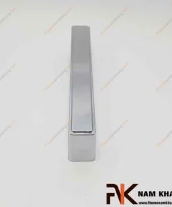 Tay nắm cửa tủ màu trắng bạc NK026-B