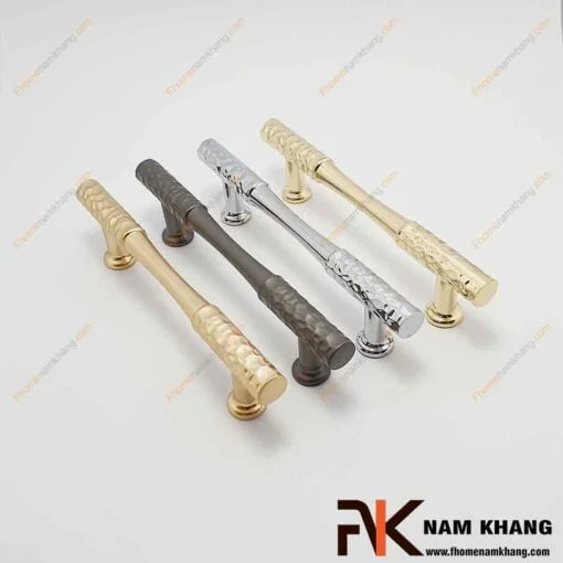Tay nắm cửa tủ màu trằng bạc NK279M-B-FHOMENAMKHANG
