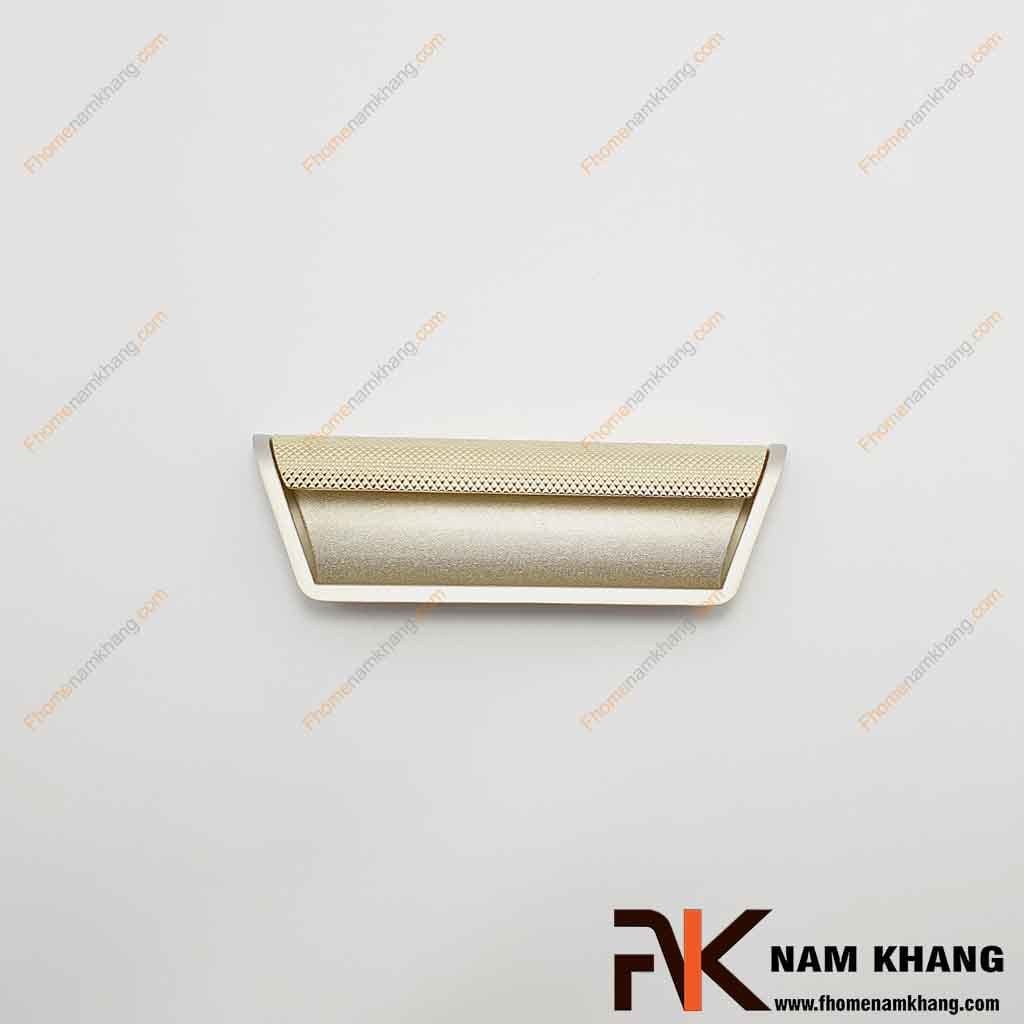 Tay nắm âm cửa tủ phối ghi vàng NK462X-GV FHOMENAMKHANG