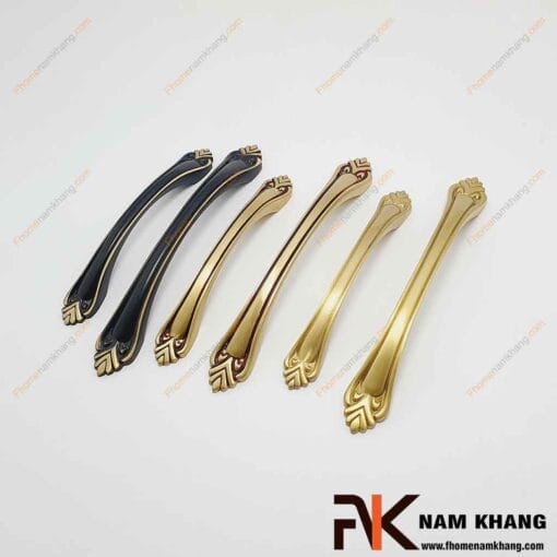 Tay cầm cửa tủ bằng đồng đen NK499D-BCF FHOMENAMKHANG