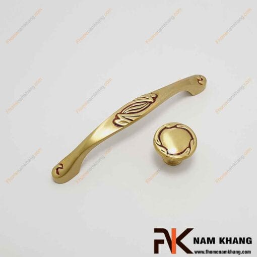 Tay nắm cửa tủ cổ điển hoa văn đồng NK160D-RC FHOMENAMKHANG